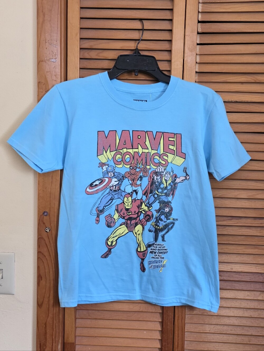 NWOT Marvel Comics Avengers Kids Graphic Tee Size XL